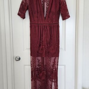 Chic Lace Midi Dress in Deep Red